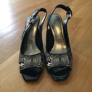 Unisa Heels