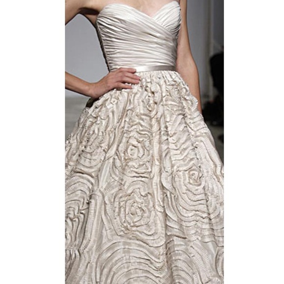 Wtoo Dresses & Skirts - Wtoo Camilla Ivory size 10! Pockets! Sweetheart!