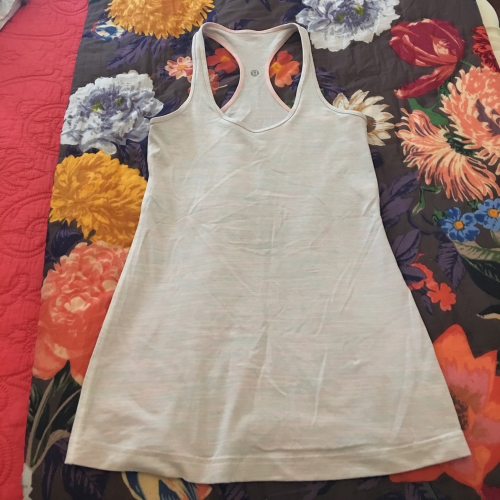 Lululemon workout Tank