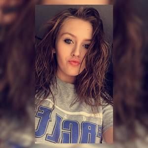 Meet your Posher, Alisha