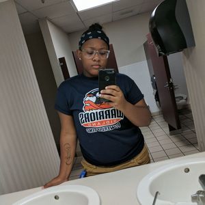 Meet your Posher, Nia