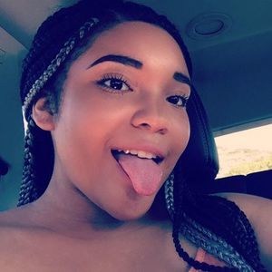 Meet your Posher, Mikaila