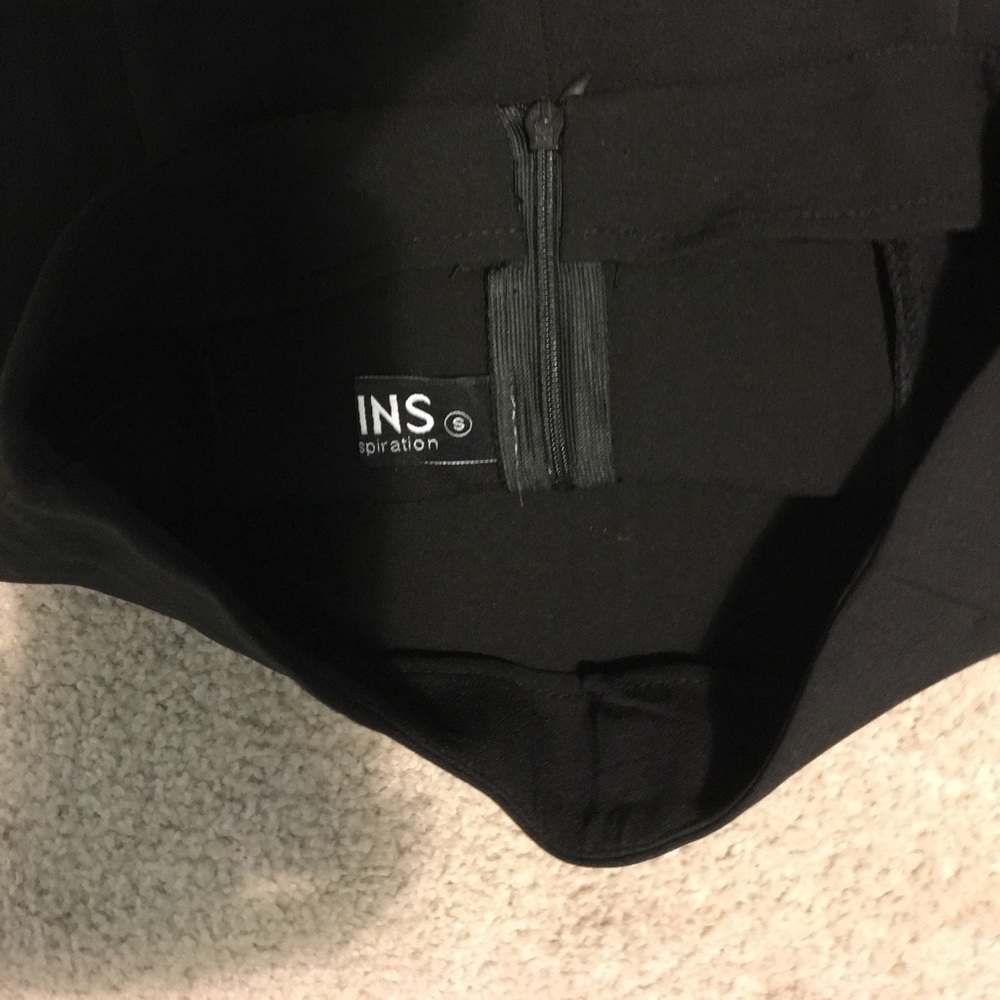 Lace up black skirt - Picture 3 of 8