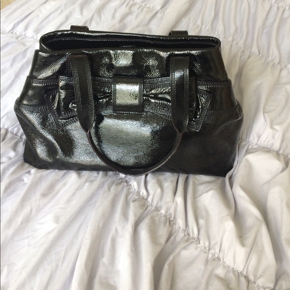 Super chic Kate spade shoulder bag for sell