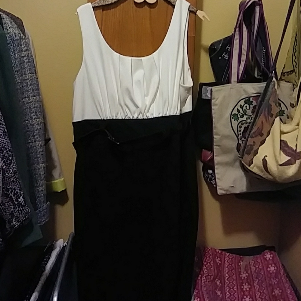 High waisted dress/top white/ black skirt/ thin pa