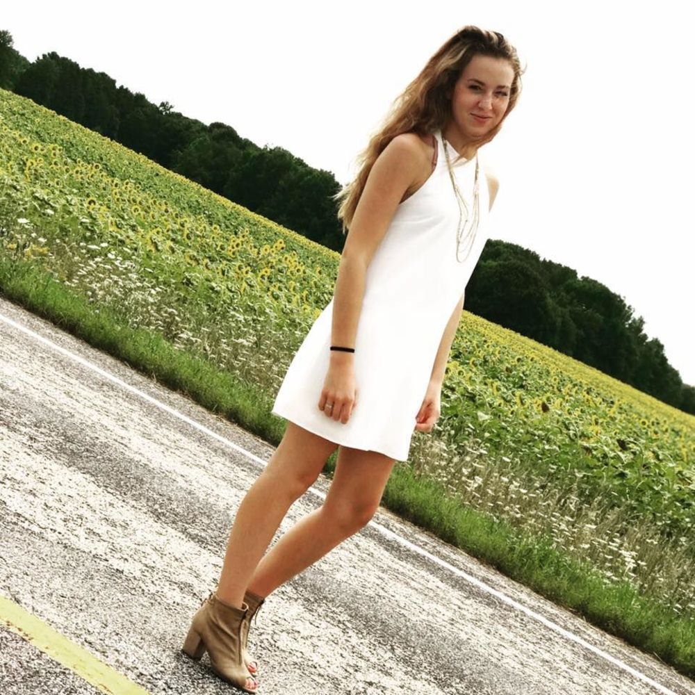 Meet your Posher, Kenzie