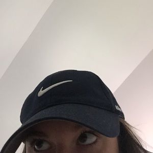 Navy Blue Nike Dry-Fit Hat.