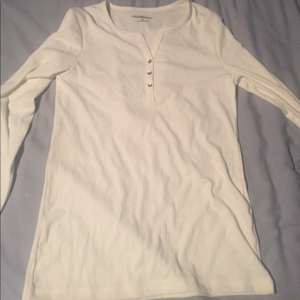 Long sleeve cream colored shirt