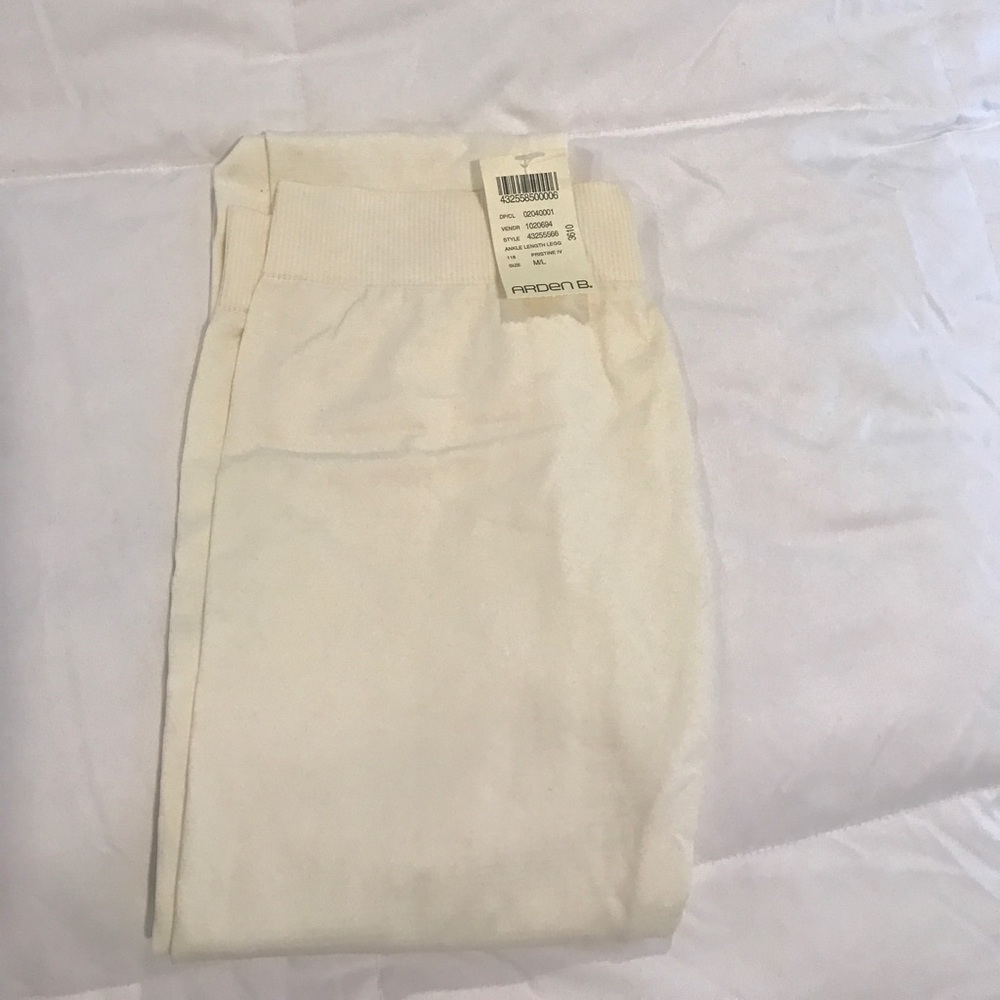 Arden B cream leggings