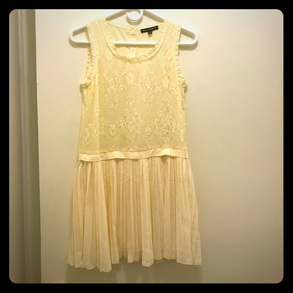 William's dress