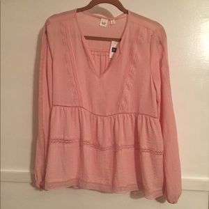 Brand new pink Gap peasant shirt. Size M
