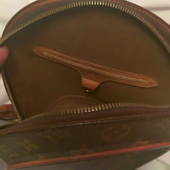 Authentic Louis Vuitton Eclipse Backpack - Picture 2 of 6