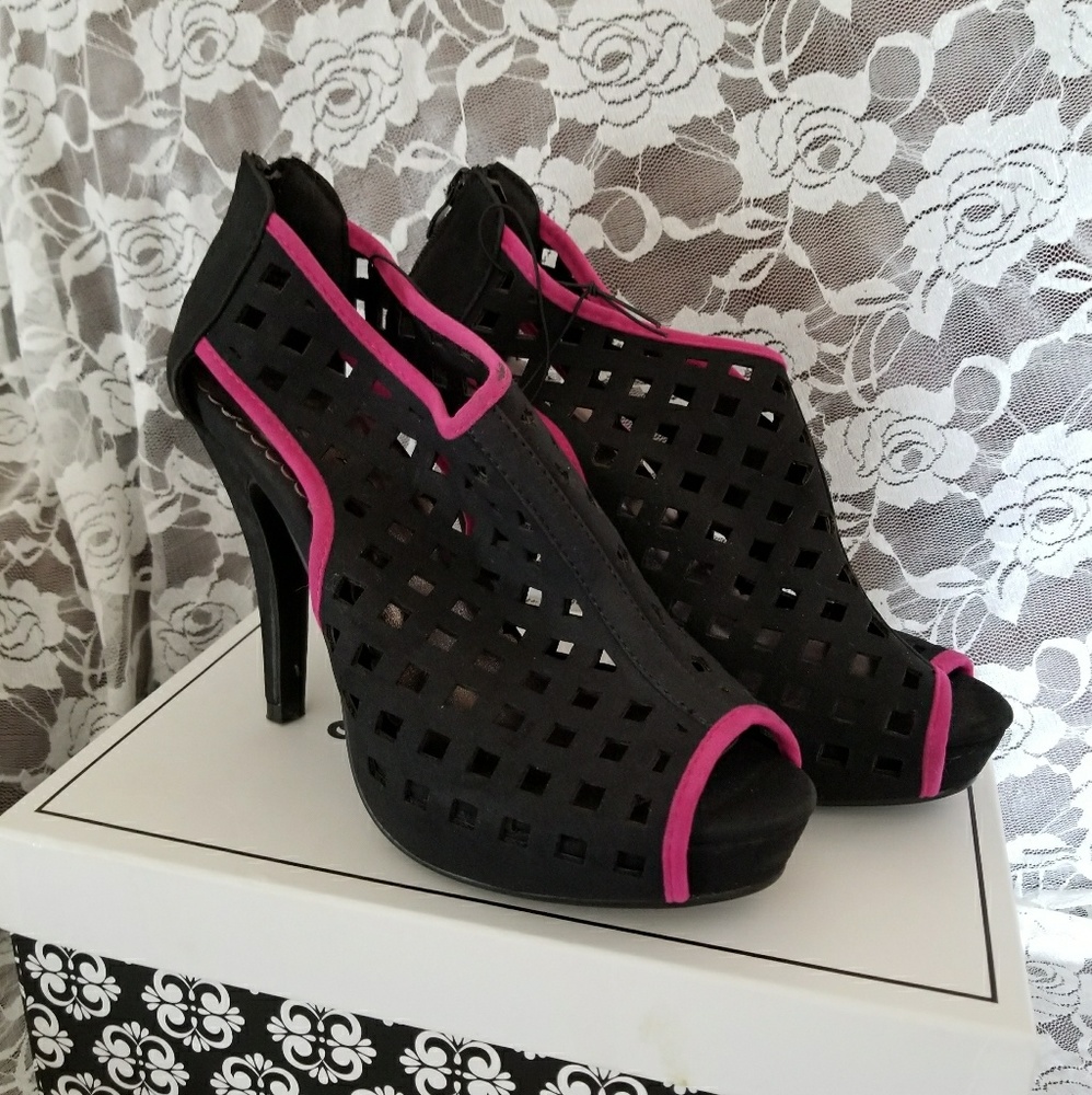 Black and Pink Rampage Heels