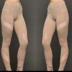 Mesh leggings