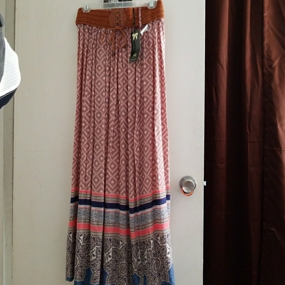 Long skirt NWT