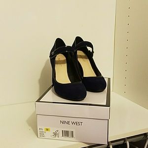 Navy blue Nine West pumps