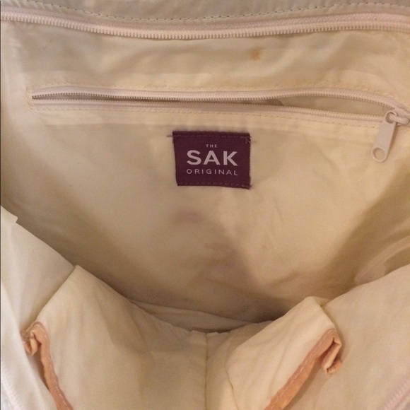 The Sak woven cream purse no stains or snags - Picture 3 of 8