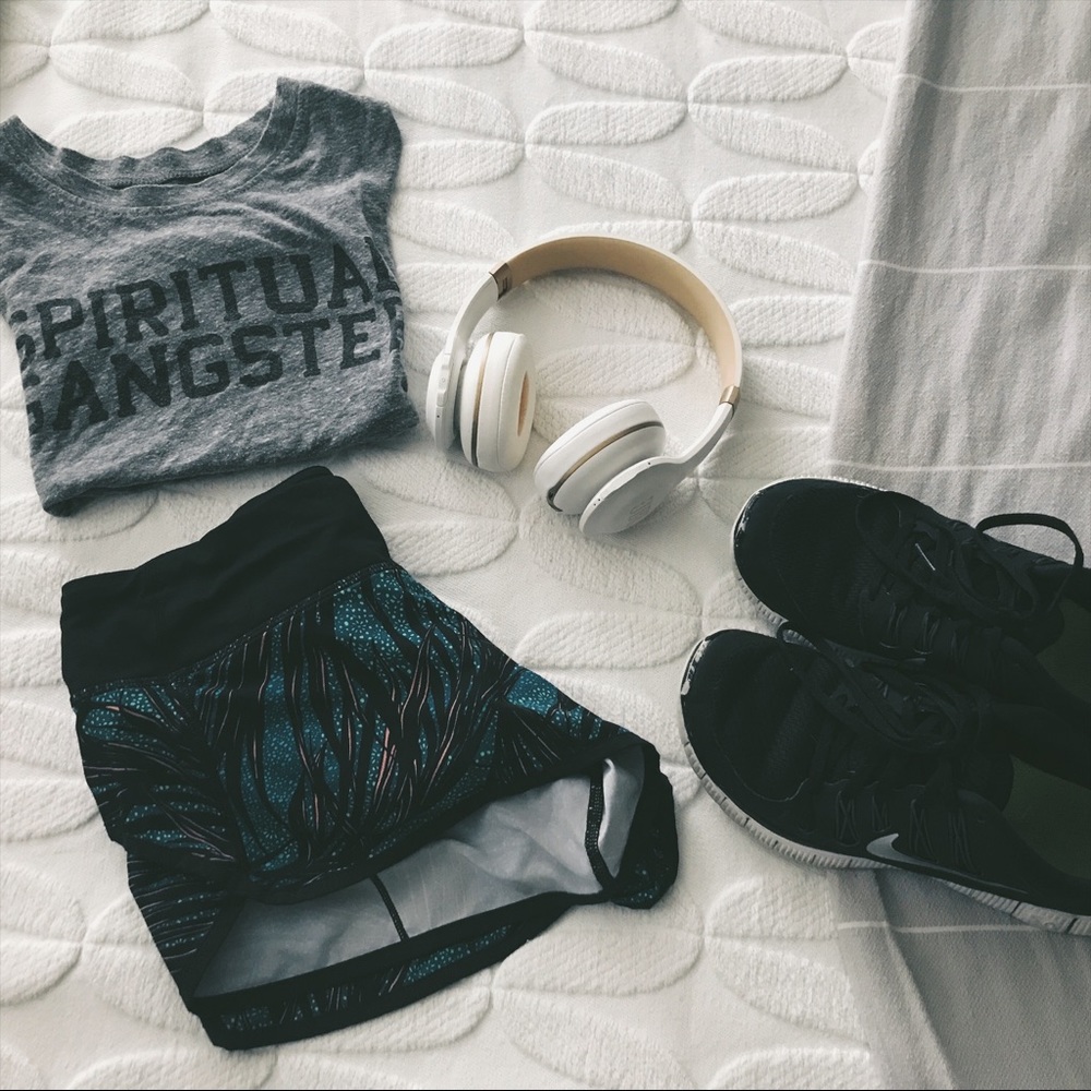 l u l u l e m o n speedy shorts 👟