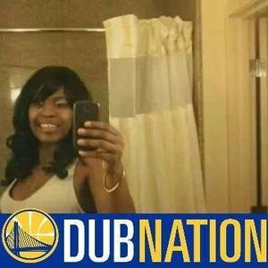 Meet your Posher, Tenesha