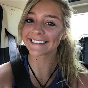 Meet your Posher, Brittany