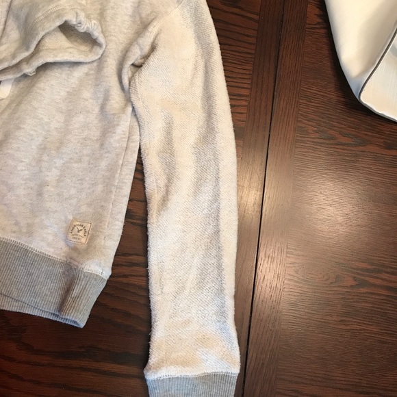 American Eagle Grey Cozy Cute Sweatshirt - Picture 3 of 4