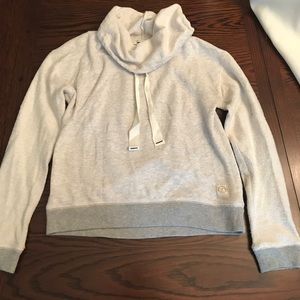 American Eagle Grey Cozy Cute Sweatshirt