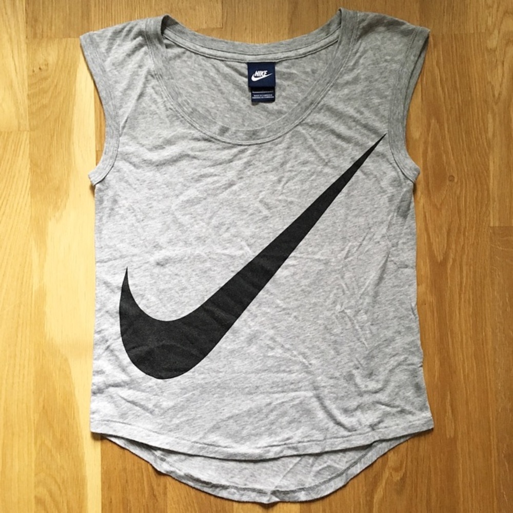 Nike cap sleeve tee