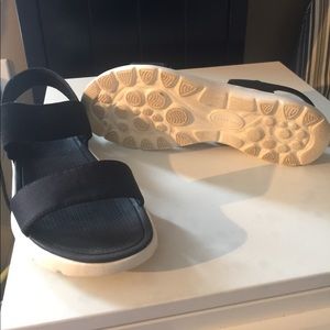 Lands'end water sandals.