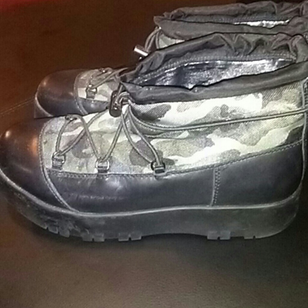 Authentic Female Prada Boots - Picture 2 of 4