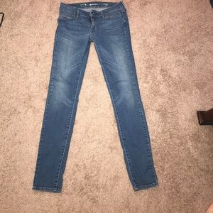 Levi's skinny jeans size 26