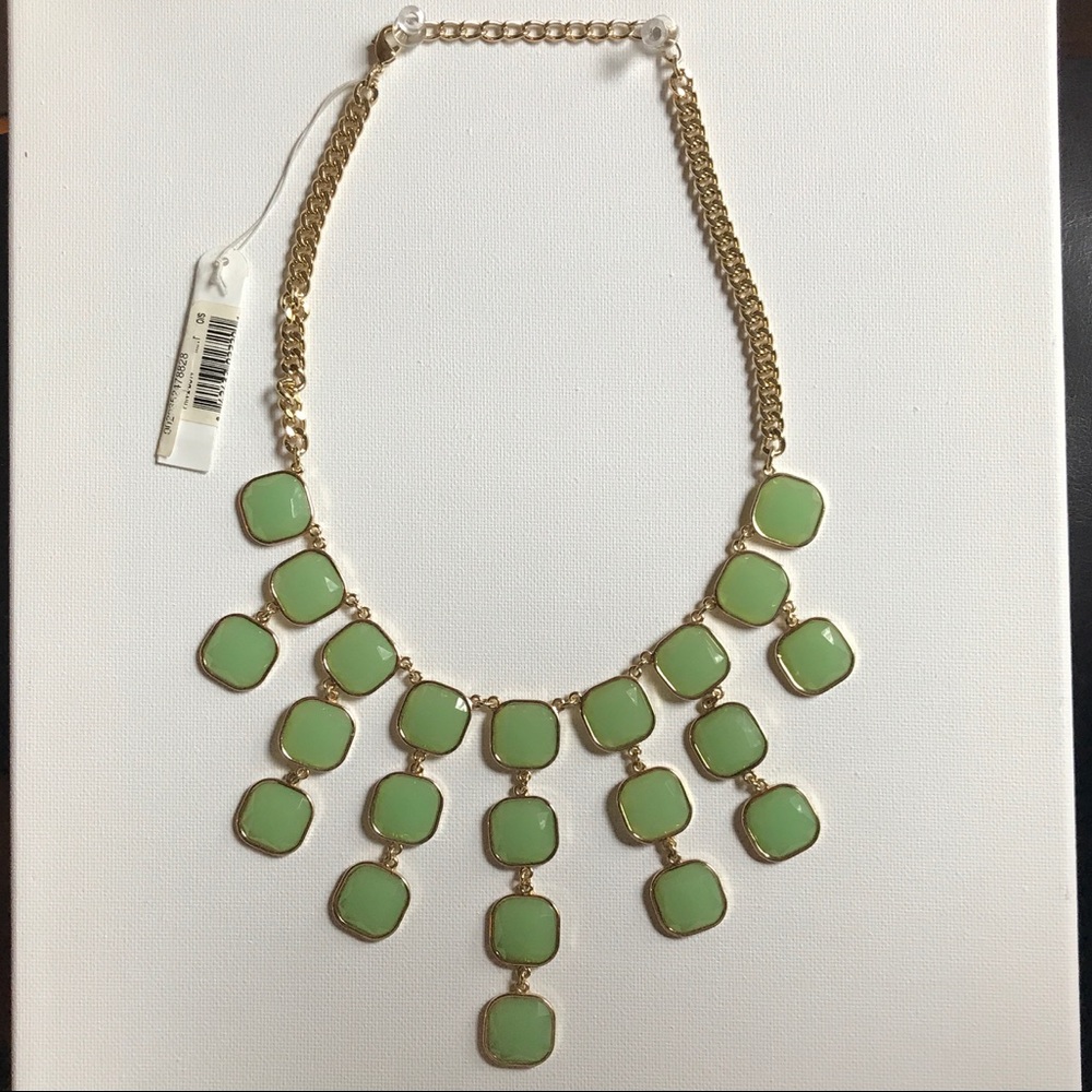 Statement necklace