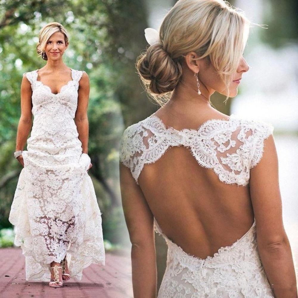 Monique Lhuillier backless wedding dress