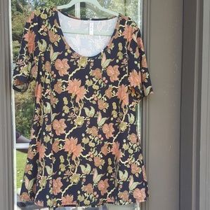 Perfect Tee Black background