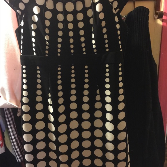 Dress - Picture 4 of 4