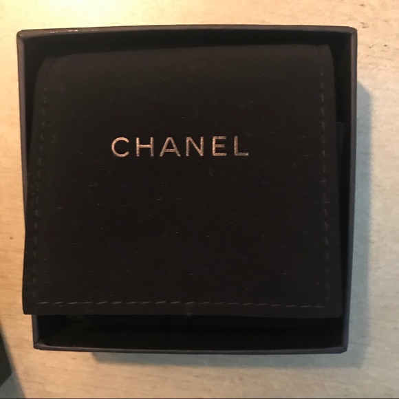 CHANEL limited edition cat brooch - Picture 4 of 6