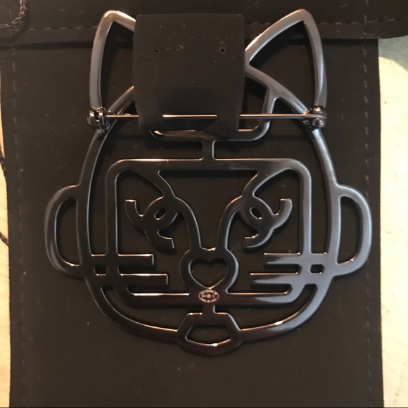 CHANEL limited edition cat brooch - Picture 5 of 6