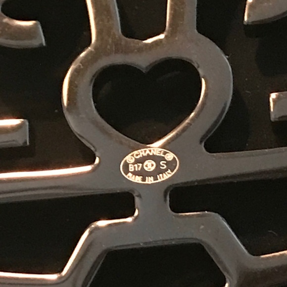 CHANEL limited edition cat brooch - Picture 6 of 6