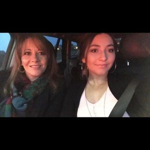 Meet your Posher, Sara