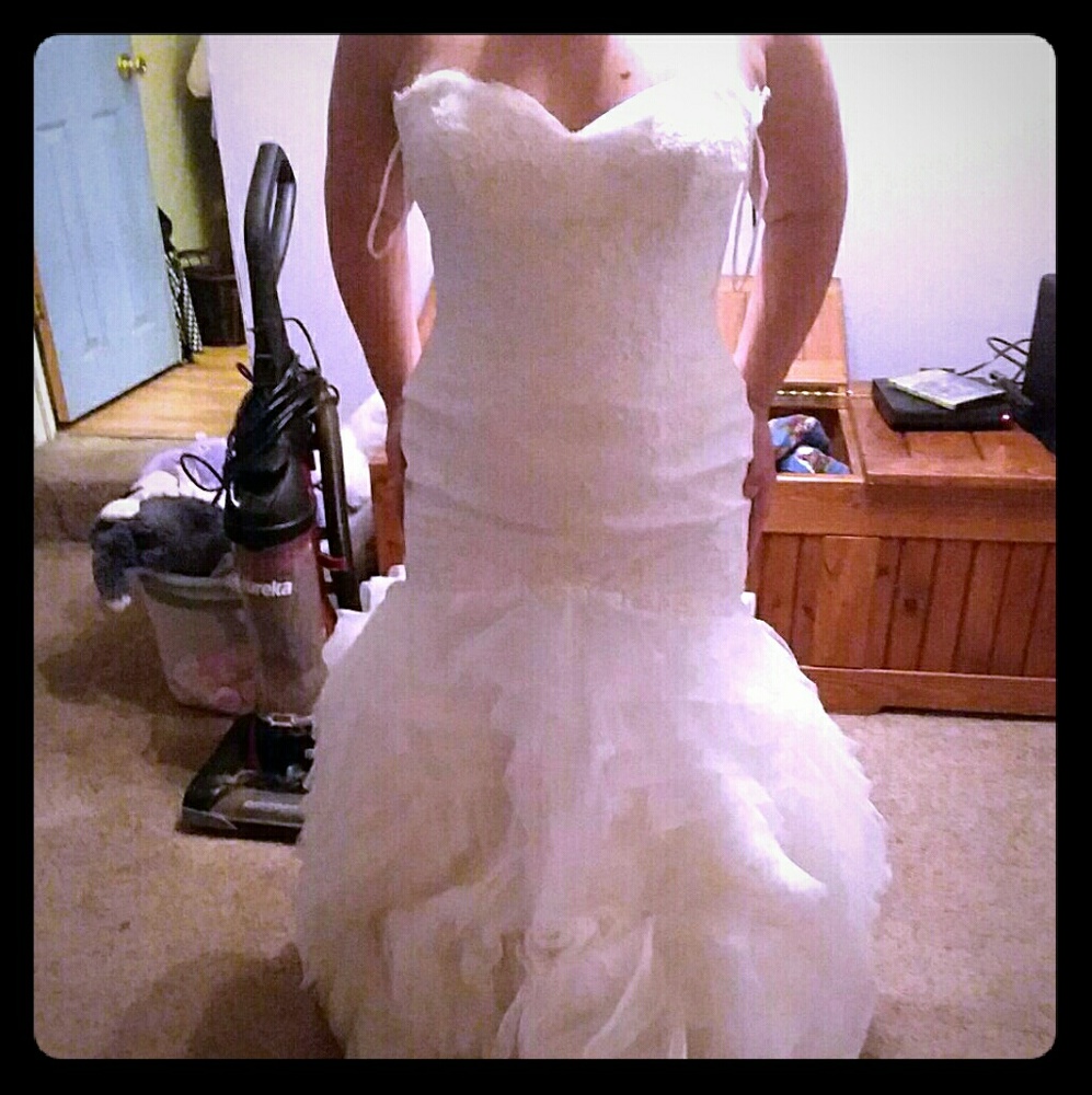 Wedding  dress  off white