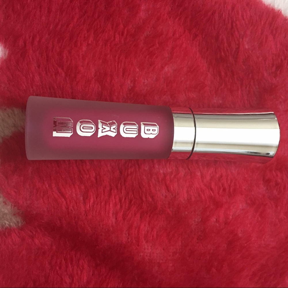 Buxon lipgloss