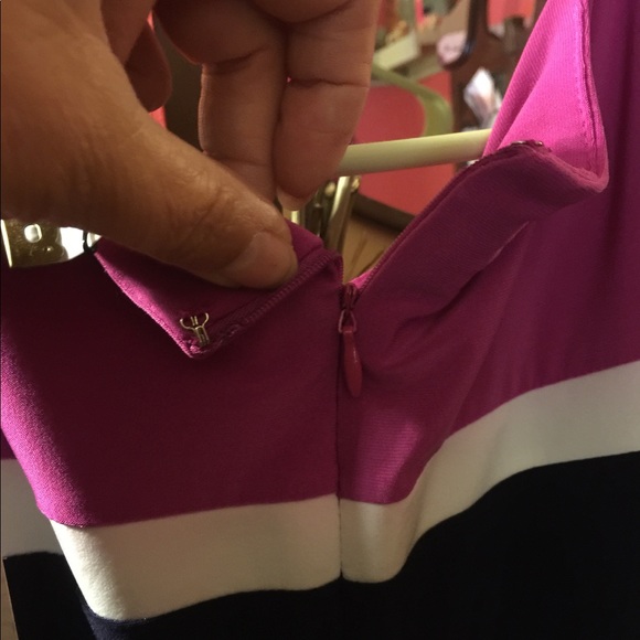 Dress - Picture 4 of 7