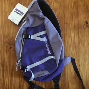 PATAGONIA Atom Sling Bag NWT lovelyConcord Purple
