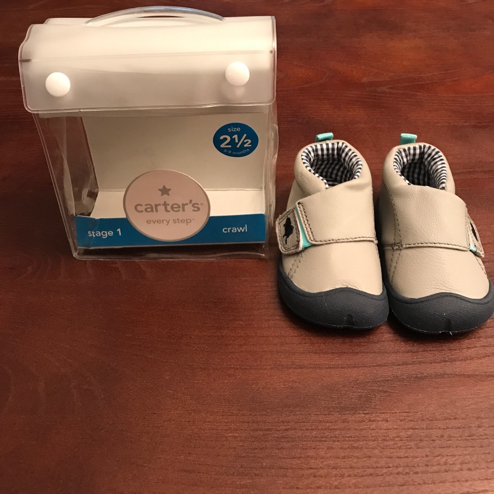 Carters Crawl shoes for baby boy size 2 1/2