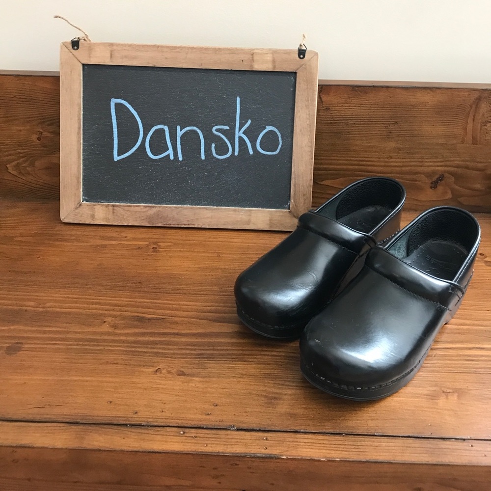Dansko Professional Clogs 39 Narrow