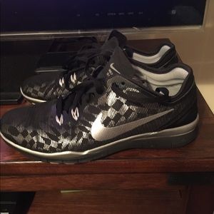 Nike Free 5.0 Tennis Shoes