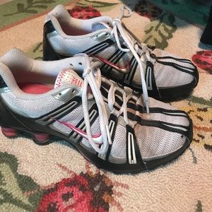 Black Pink White Nike Shox 8.5