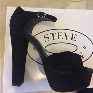 Steve Madden Black Suede Heels