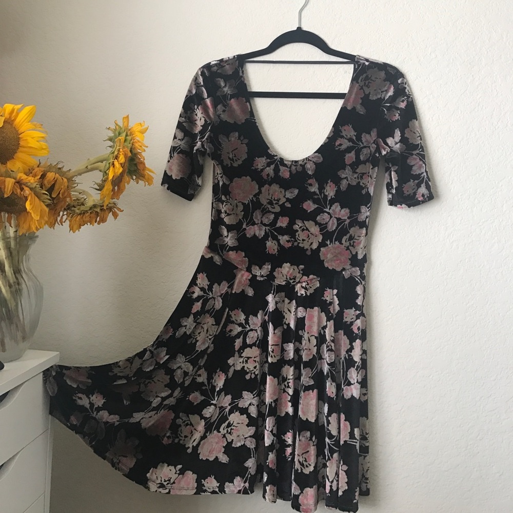 Crushed velvet skater dress