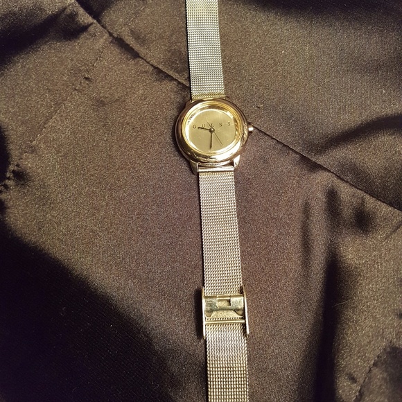 Guess stainless steel mesh band watch - Picture 5 of 5