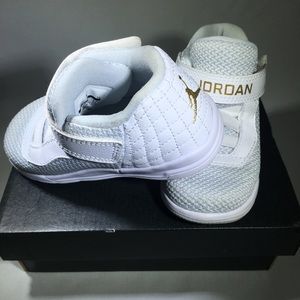 Kids all white w/ gold Jordans